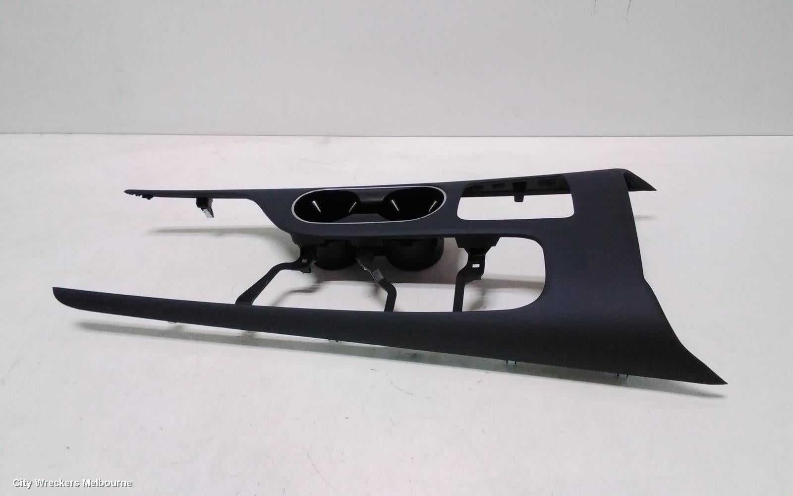 GENESIS GV70, JK, 03/2021 ONWARDS, CUPHOLDER / SURROUND: 125270 - Image 2