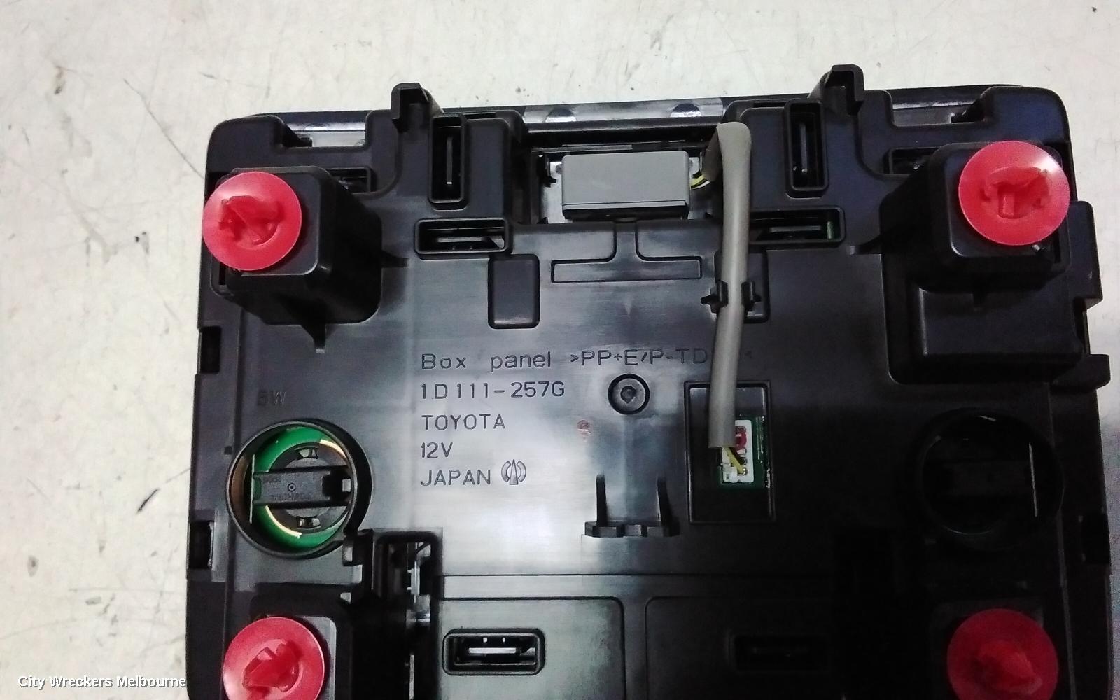 TOYOTA COROLLA COURTESY LIGHT, E210, FRONT, 07/2018 ONWARDS - Image 3