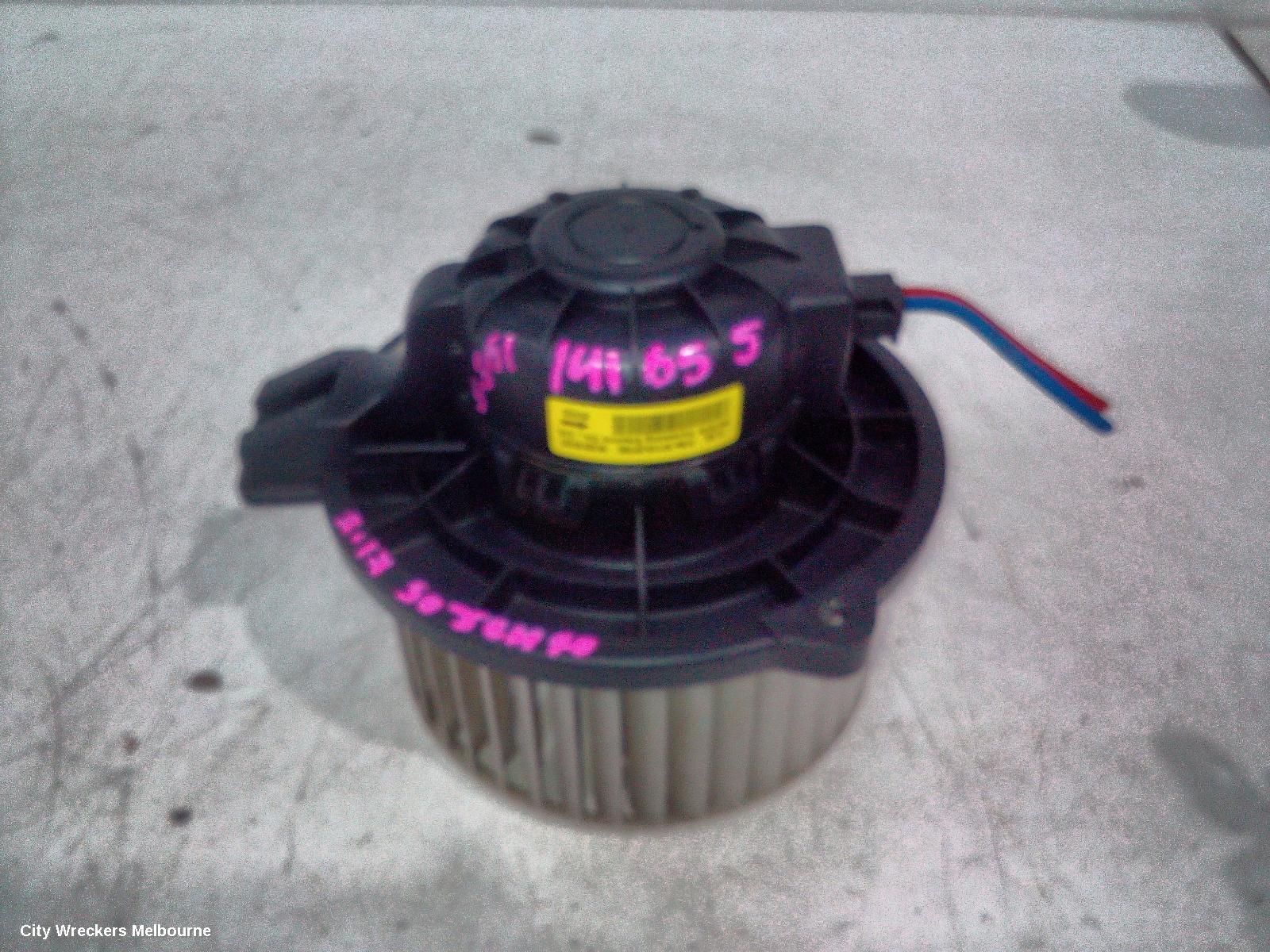 KIA SORENTO HEATER FAN MOTOR, UM, 03/2015 - 02/2020 - Image 1