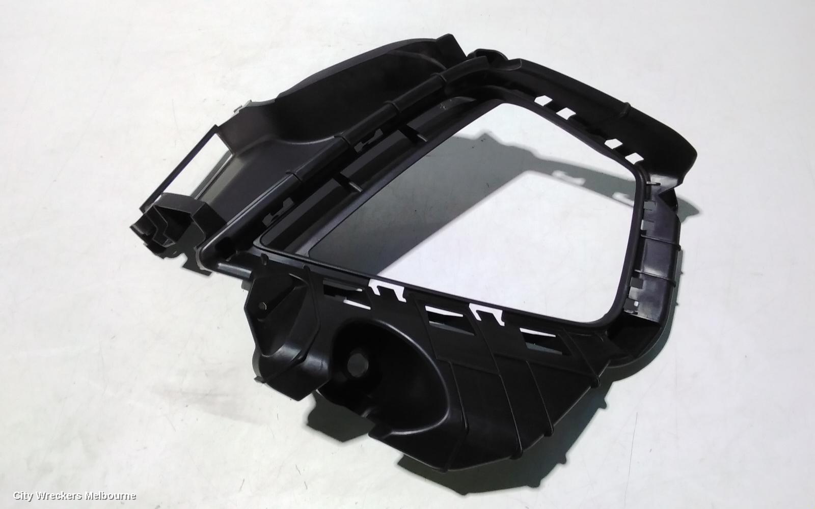 HYUNDAI TUCSON, NX4, 02/2021 ONWARDS, RH HEADLIGHT BRAKET: 105531 - Image 3