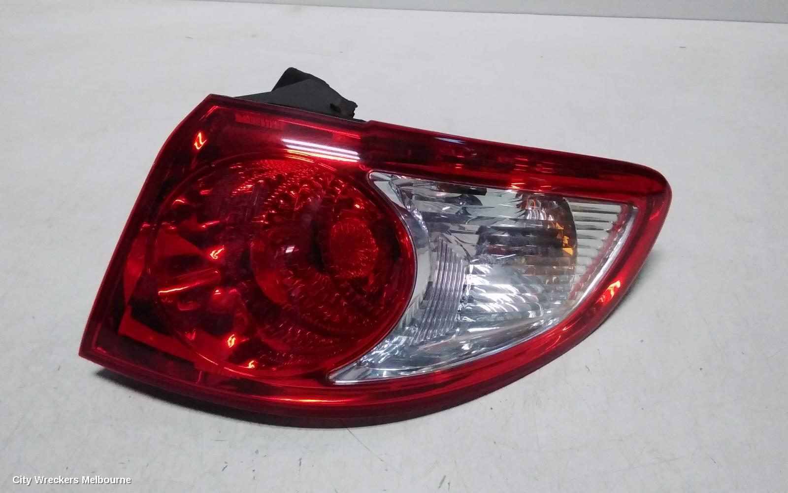HYUNDAI SANTA FE RIGHT TAILLIGHT, CM, IN BODY, 11/2005 - 09/2009 - Image 2