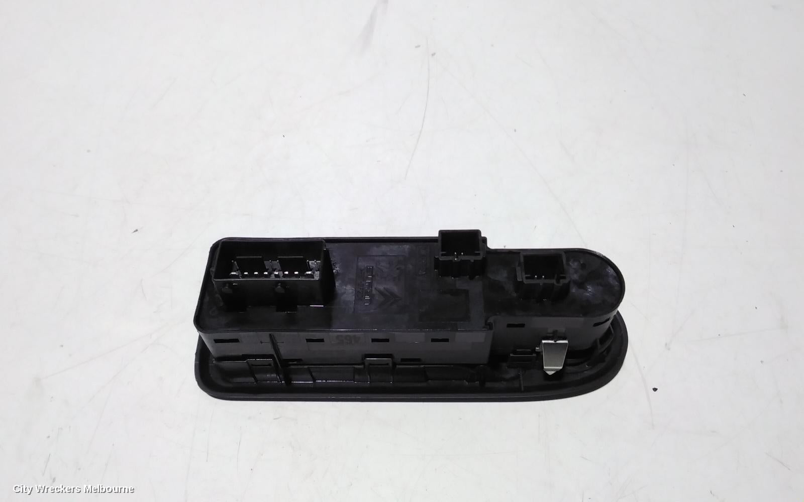 PEUGEOT 508 PWR DR WIND SWITCH, RH FRONT (MASTER SWITCH), 07/2011 - 12/2017 - Image 2