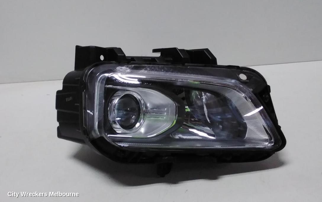 HYUNDAI KONA RIGHT HEADLAMP, OS, HALOGEN TYPE, 09/2017 - 10/2020 - Image 2