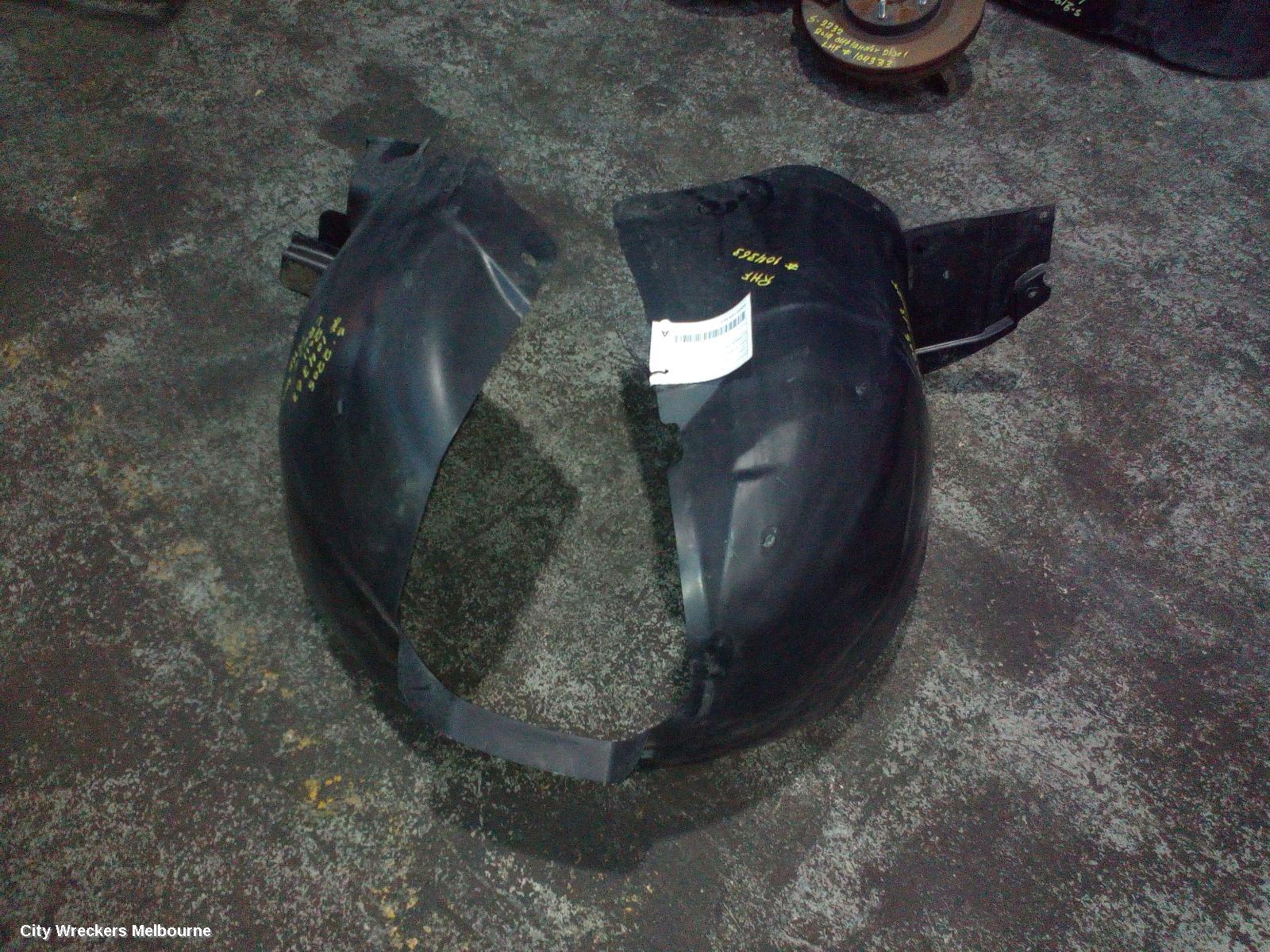 HOLDEN CRUZE RIGHT GUARD LINER, FRONT, JH, SEDAN/HATCH, 03/2011 - 01/2017 - Image 1