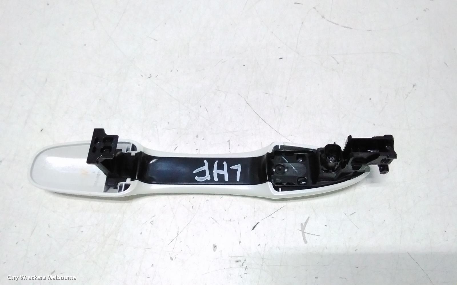 TOYOTA COROLLA DOOR HANDLE, E210, LH FRONT, OUTER, 07/2018 ONWARDS - Image 3