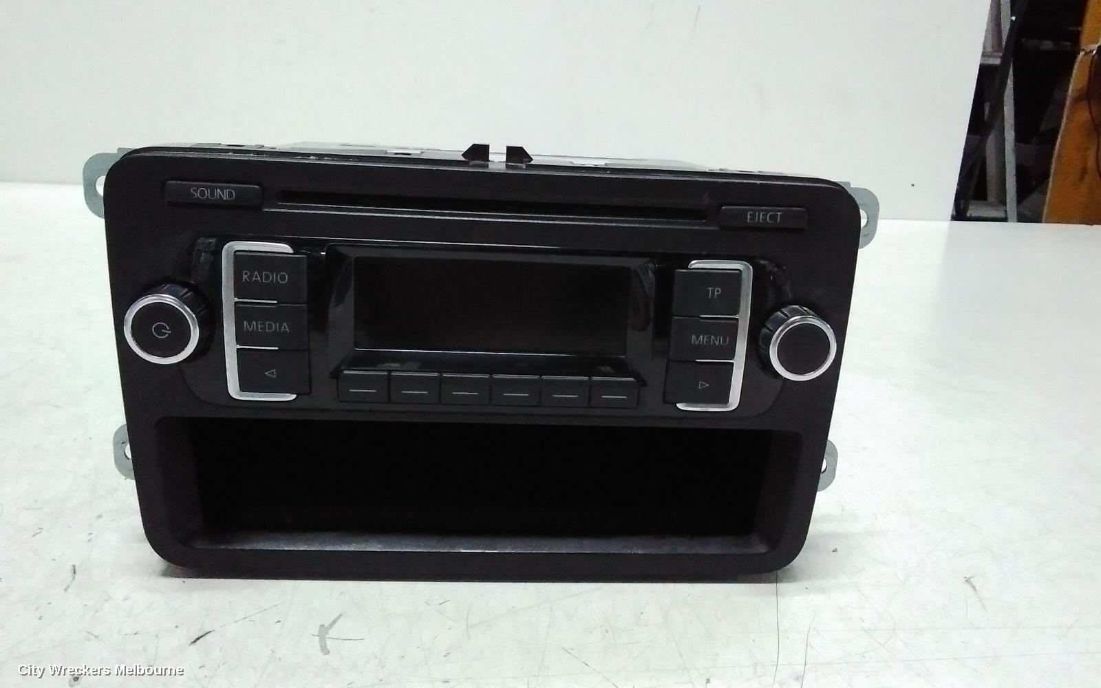 VOLKSWAGEN CADDY RADIO/CD/DVD/SAT/TV, CD PLAYER (RCD210), 2K, 08/2010 - 06/2015 - Image 2