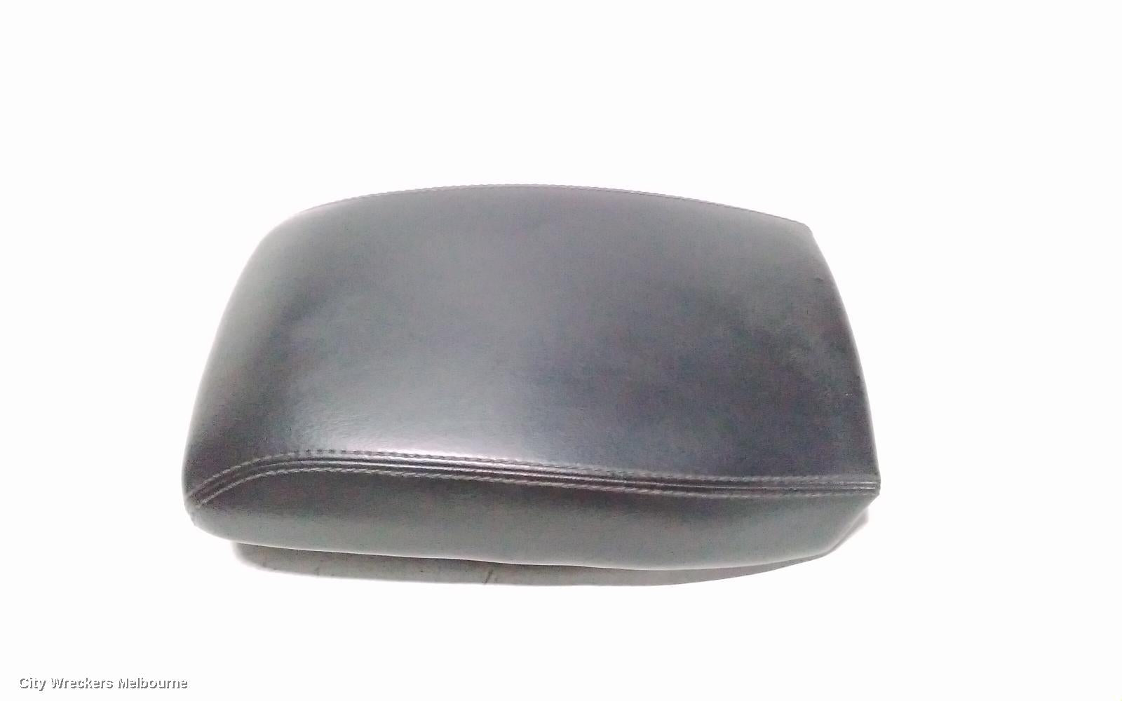 FORD TERRITORY CONSOLE, CONSOLE (LID ONLY), LEATHER, BLACK, SZ MKI-MKII, 03/2011 - 12/2016 - Image 2