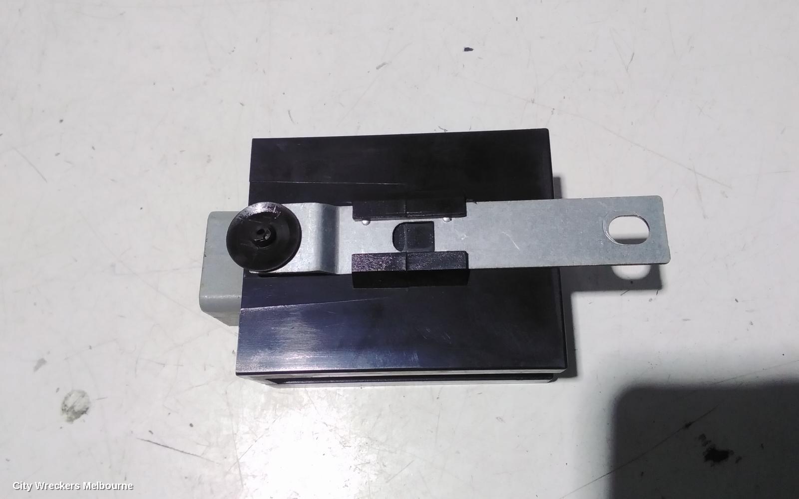 LAND ROVER RANGEROVER EVOQUE, L538, 11/2011 - 01/2019, BJ32-17509-AC  ECU WIPERS RANGE ROVER EVOQUE I 2012 : 104678 - Image 2