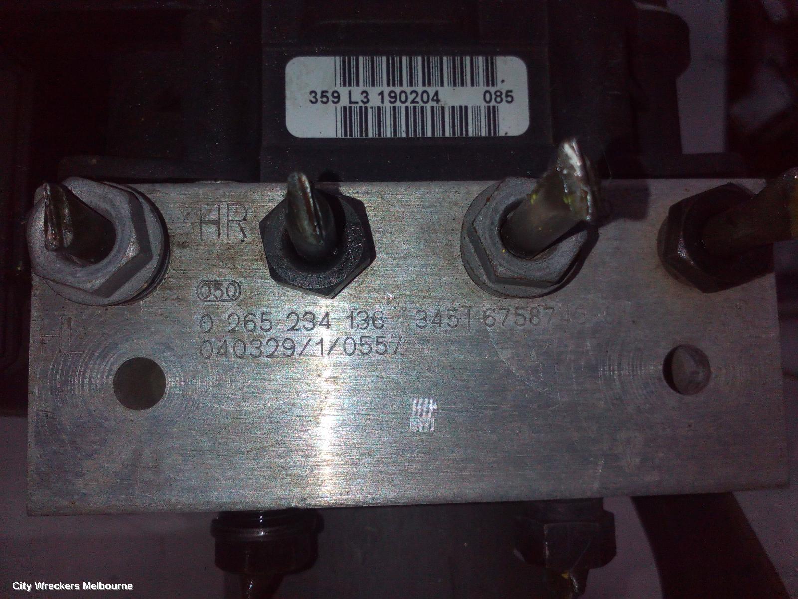 BMW 5 SERIES ABS PUMP/MODULATOR, E60, ON MODULE P/N 34516783360, ON ALLOY P/N 0265250217 P/N 34516774679, 10/2003 - 04/2010 - Image 3