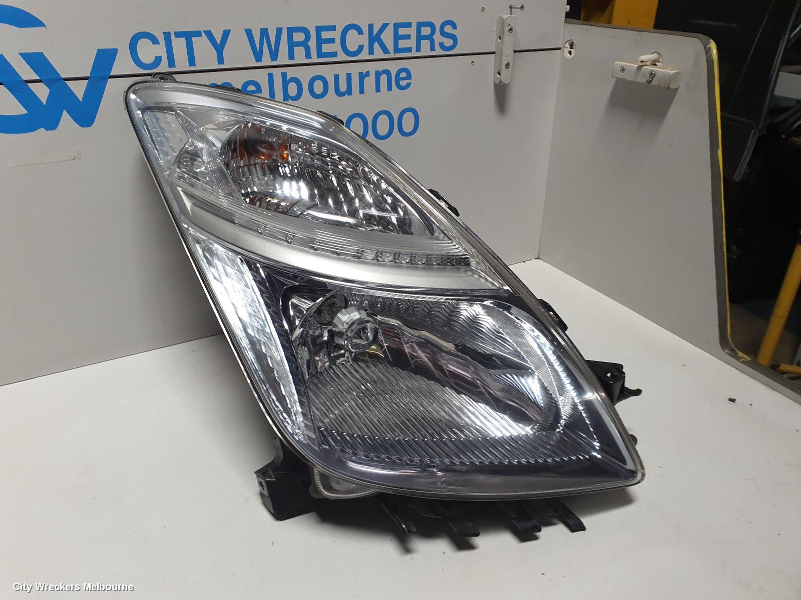 TOYOTA PRIUS RIGHT HEADLAMP, NHW20R, 11/2005 - 05/2009 - Image 2