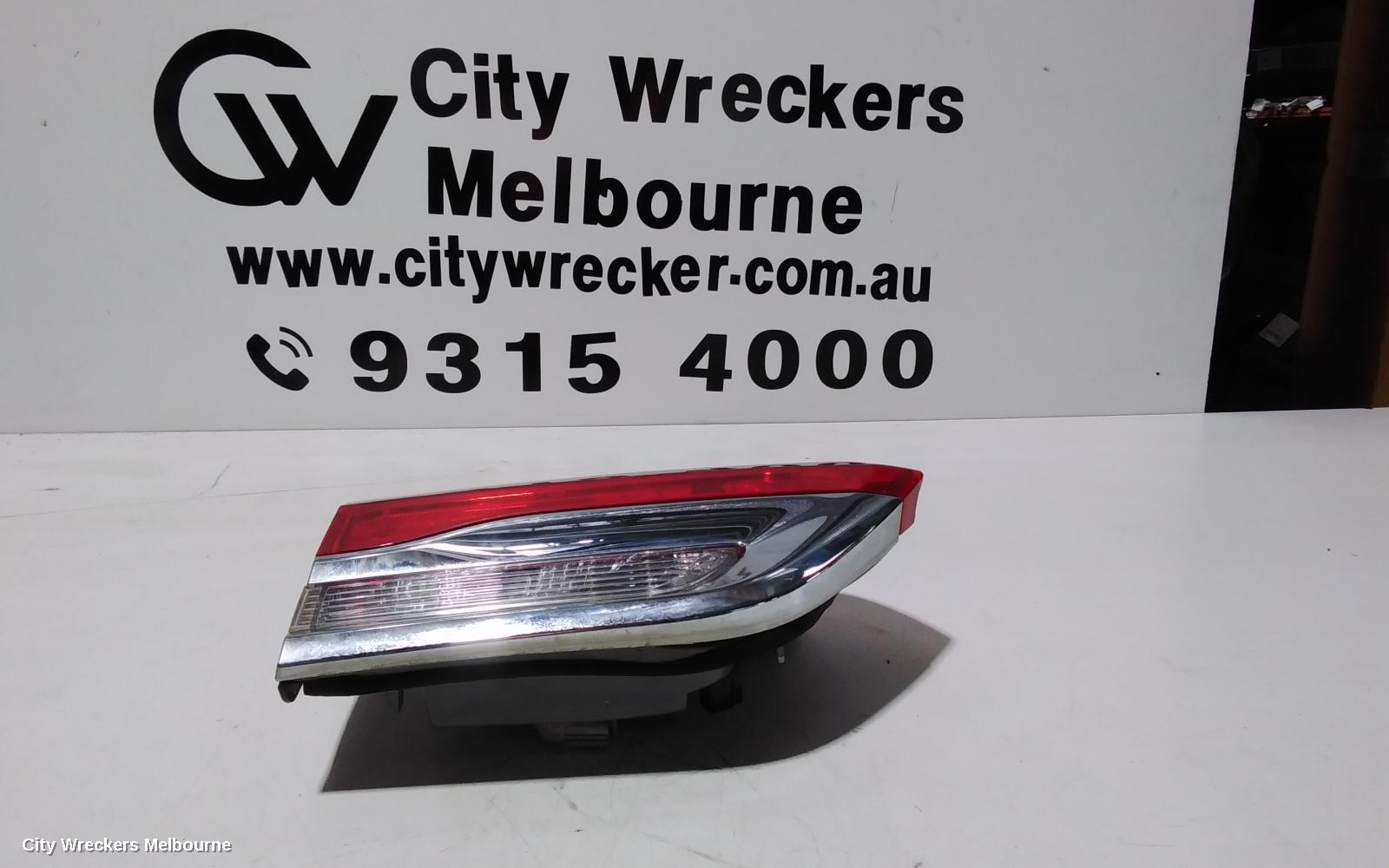 JEEP GRANDCHEROKEE REAR GARNISH, TAILGATE LAMP (LH SIDE), WK, LAREDO/OVERLAND/SUMMIT/LIMITED, CHROME BEZEL, 04/2013 - 02/2022 - Image 1