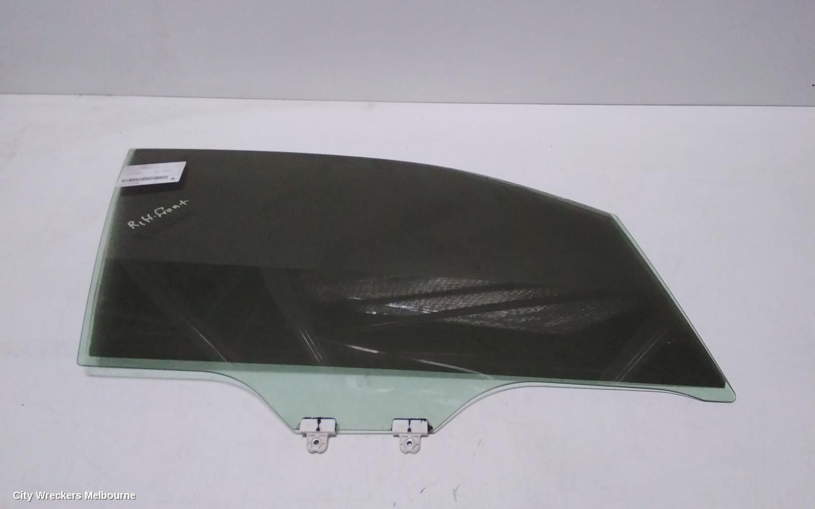SUBARU FORESTER RIGHT FRONT DOOR WINDOW, SJ, 12/2012 - 08/2018 - Image 2