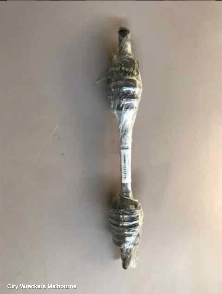 KIA CARNIVAL/GRAND CARNIVAL LEFT DRIVESHAFT, AUTO T/M, PETROL, 3.8, VQ, 01/2006 - 05/2010 - Image 1