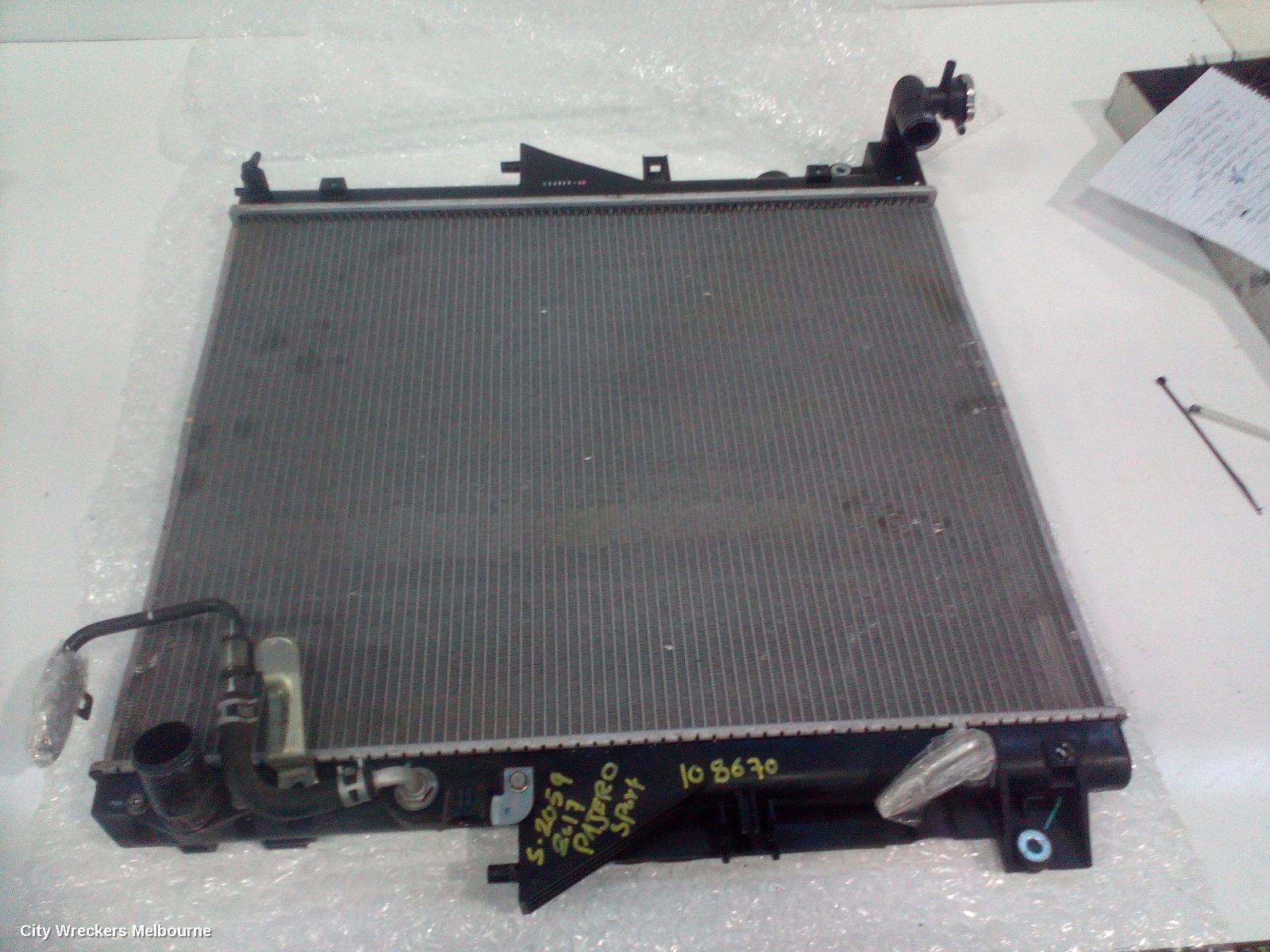 MITSUBISHI PAJERO RADIATOR, AUTO, 2.4, DIESEL, PAJERO SPORT, QE-QF, 10/2015 ONWARDS - Image 2
