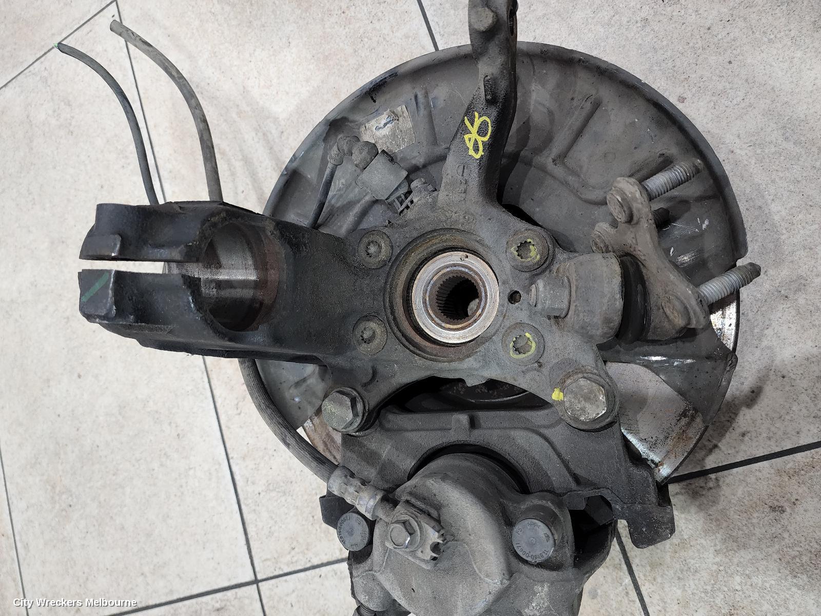 VOLKSWAGEN TIGUAN RIGHT FRONT HUB ASSEMBLY, 2.0, TURBO PETROL, 5N, 05/2008 - 08/2016 - Image 3
