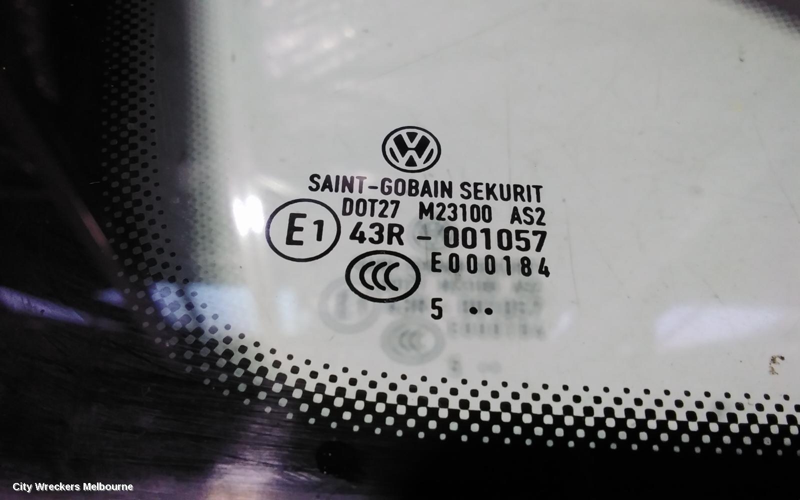 VOLKSWAGEN CADDY RIGHT FRONT 1/4 DOOR GLASS, 2K, IN BODY, 12/2004 - 06/2015 - Image 2