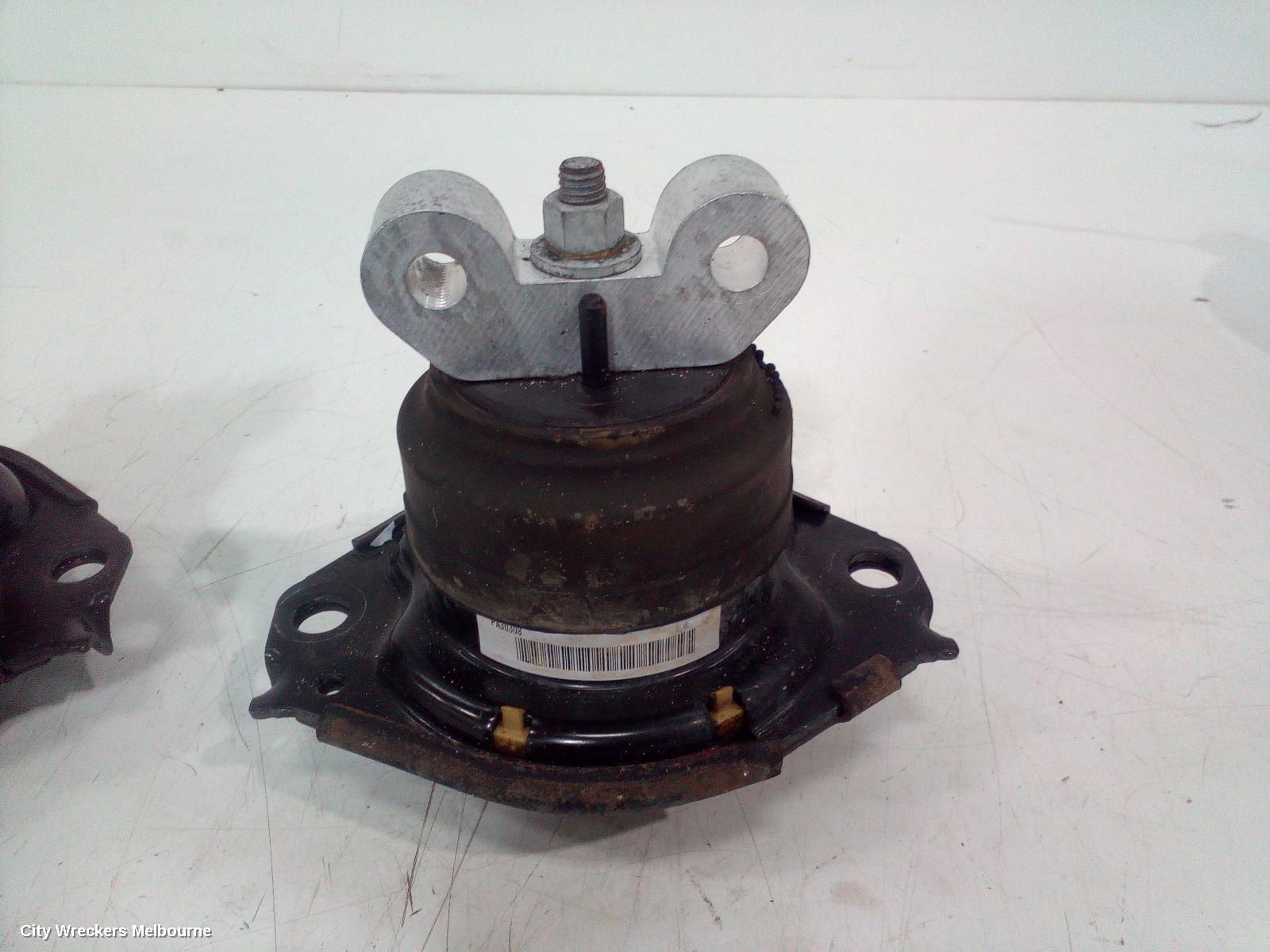 CHRYSLER 300C MOUNT, ENGINE MOUNT, PETROL, 3.6, LX, 05/2012 - 12/2021 - Image 2
