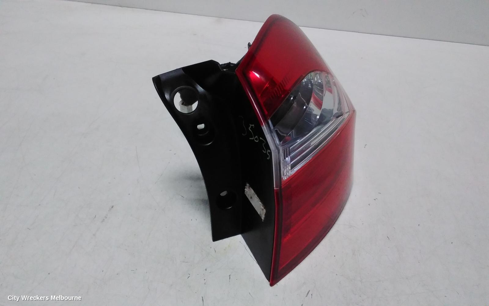 KIA RIO RIGHT TAILLIGHT, UB, IN BODY, 3DR/5DR HATCH, STANDARD TYPE, 08/2011 - 11/2016 - Image 3