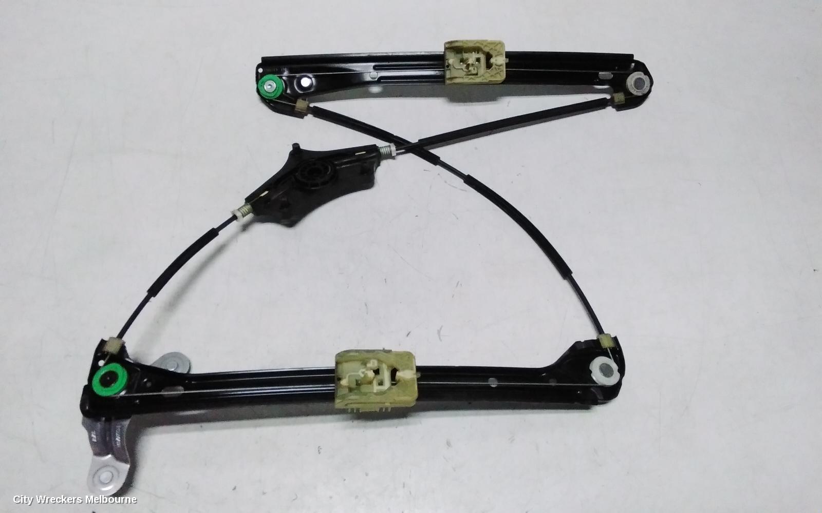 VOLKSWAGEN GOLF RIGHT FRONT WINDOW REG/MOTOR, GEN 7, 5DR HATCH/WAGON, 03/2013 - 08/2020 - Image 1