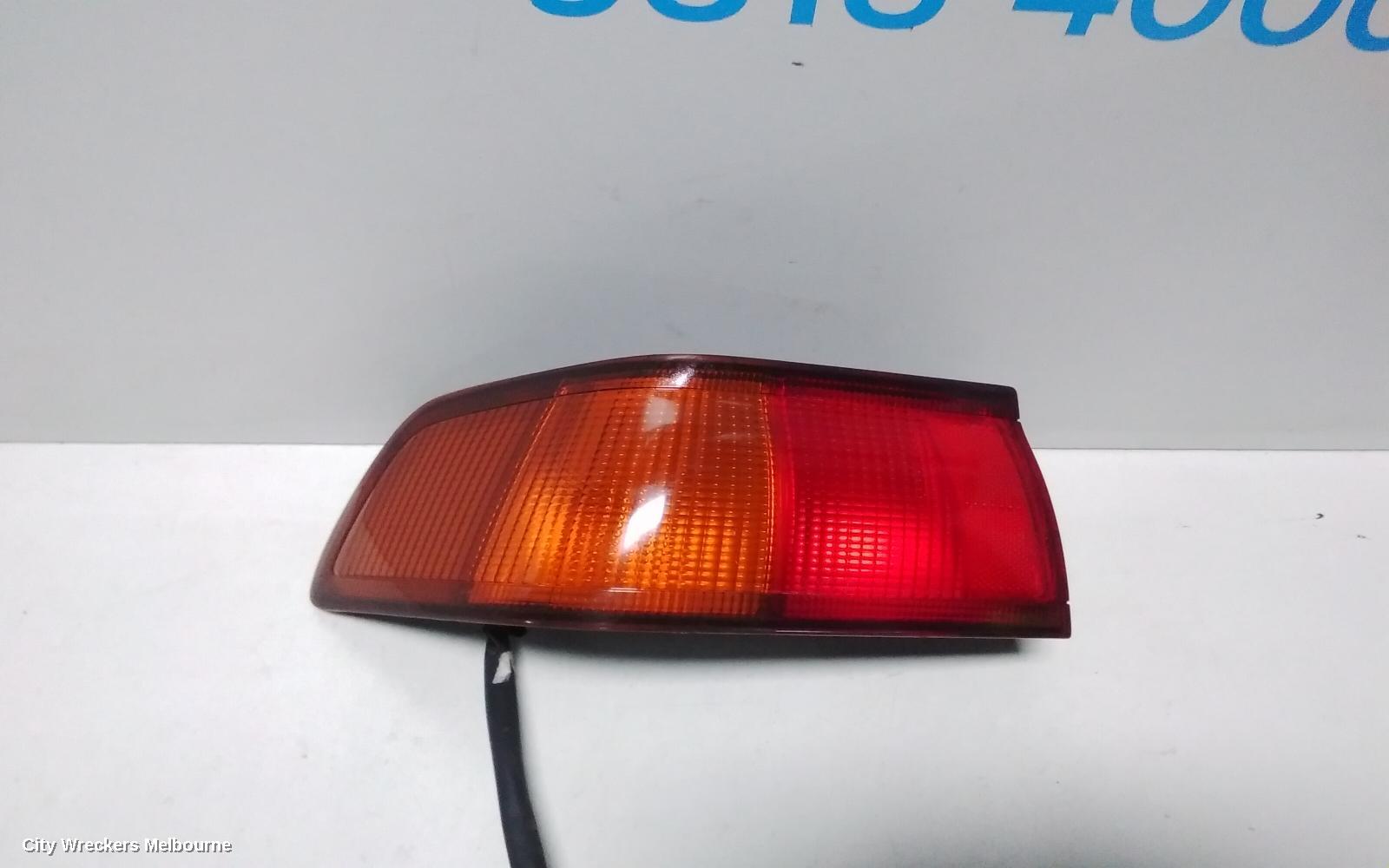 TOYOTA CAMRY LEFT TAILLIGHT, SK20, 08/1997 - 09/2000 - Image 2