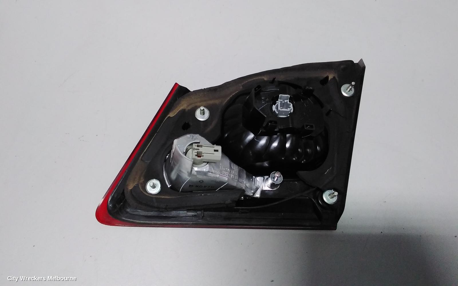 HONDA CIVIC REAR GARNISH, BOOTLID LAMP (LH SIDE), 8TH GEN, 02/2006 - 12/2008 - Image 3