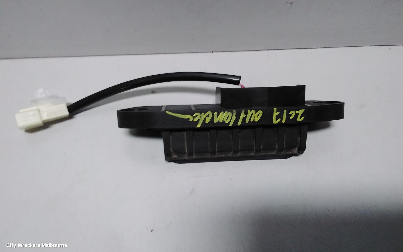 MITSUBISHI OUTLANDER, ZK, 04/2015 - 07/2021, TAILGATE LATCH: 66075 - Image 3