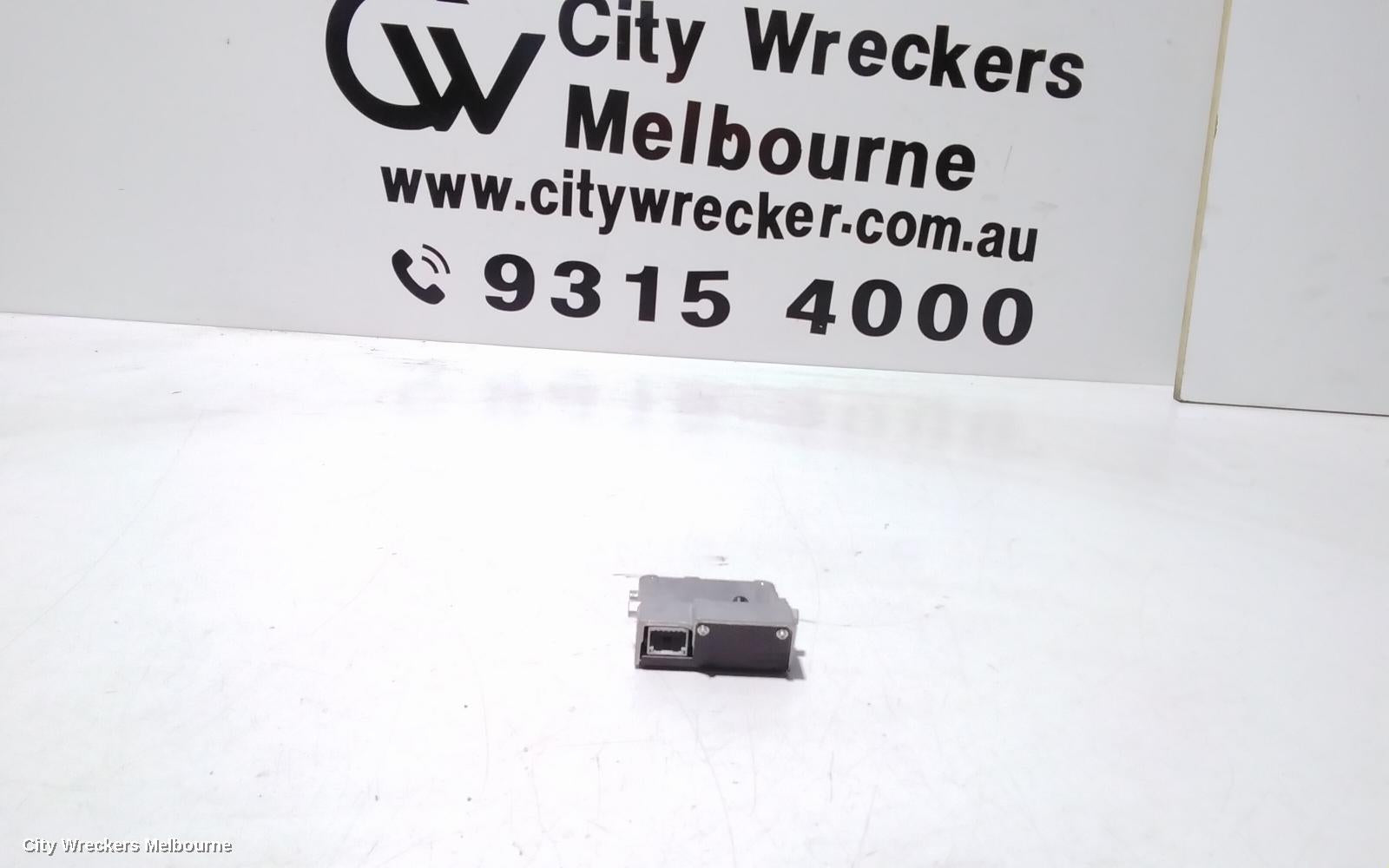 TOYOTA KLUGER, XU70 SERIES, 03/2021 ONWARDS, LANE DEPARTURE SYSTEM CAMERA PART NUMBER: 8646C0E070: 102422 - Image 1