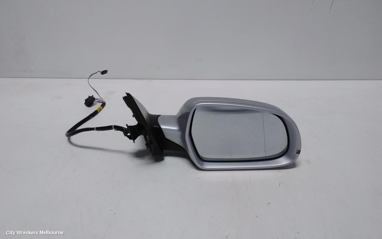 AUDI A4 RIGHT DOOR MIRROR, B8 8K, A4/S4, MANUAL FOLD, NO LANE CHANGE ASSIST TYPE, 2 PLUG (6/2 WIRE), 05/2009 - 01/2016 - Image 1