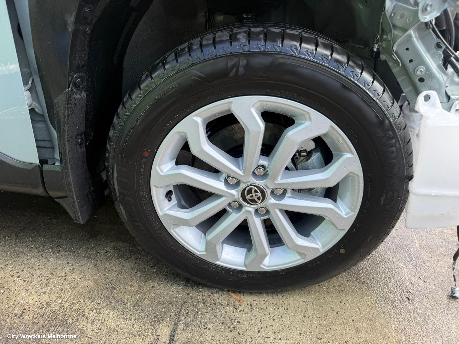 TOYOTA COROLLA CROSS WHEEL MAG, XG10, FACTORY, 17X6.5IN, 5 V SPOKE, 01/2022 ONWARDS - Image 1