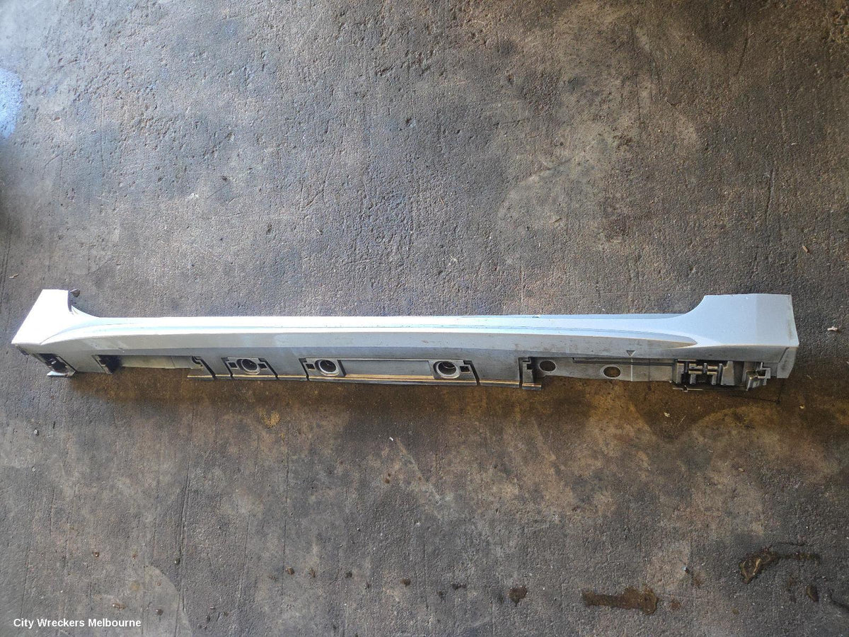 TOYOTA COROLLA SIDE STEP/SKIRT, RH SIDE, HATCH, E210, 07/2018 ONWARDS - Image 1