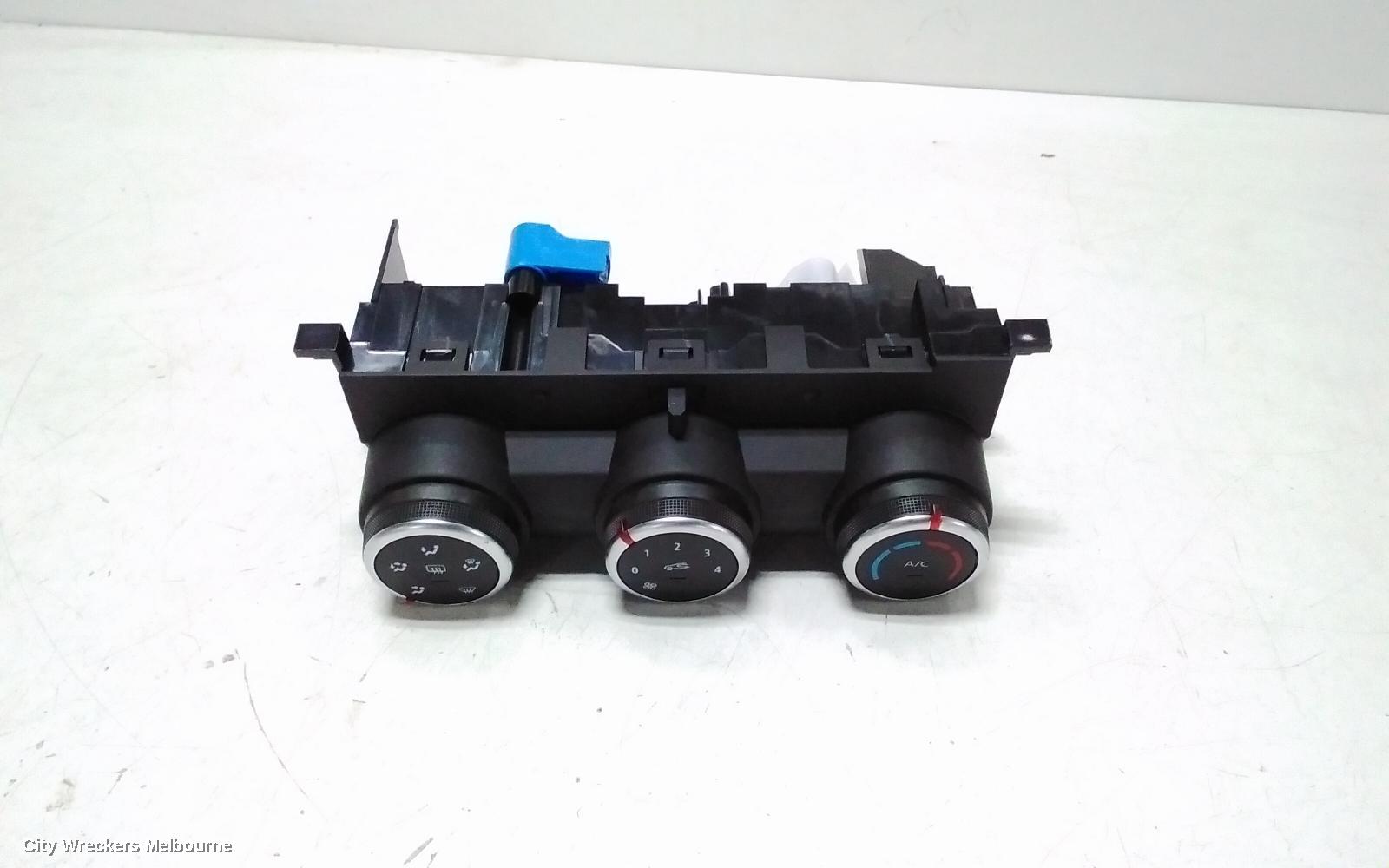 RENAULT TRAFIC HEATER/AC CONTROLS, NON CLIMATE CONTROL TYPE, X82, 01/2015 ONWARDS - Image 1