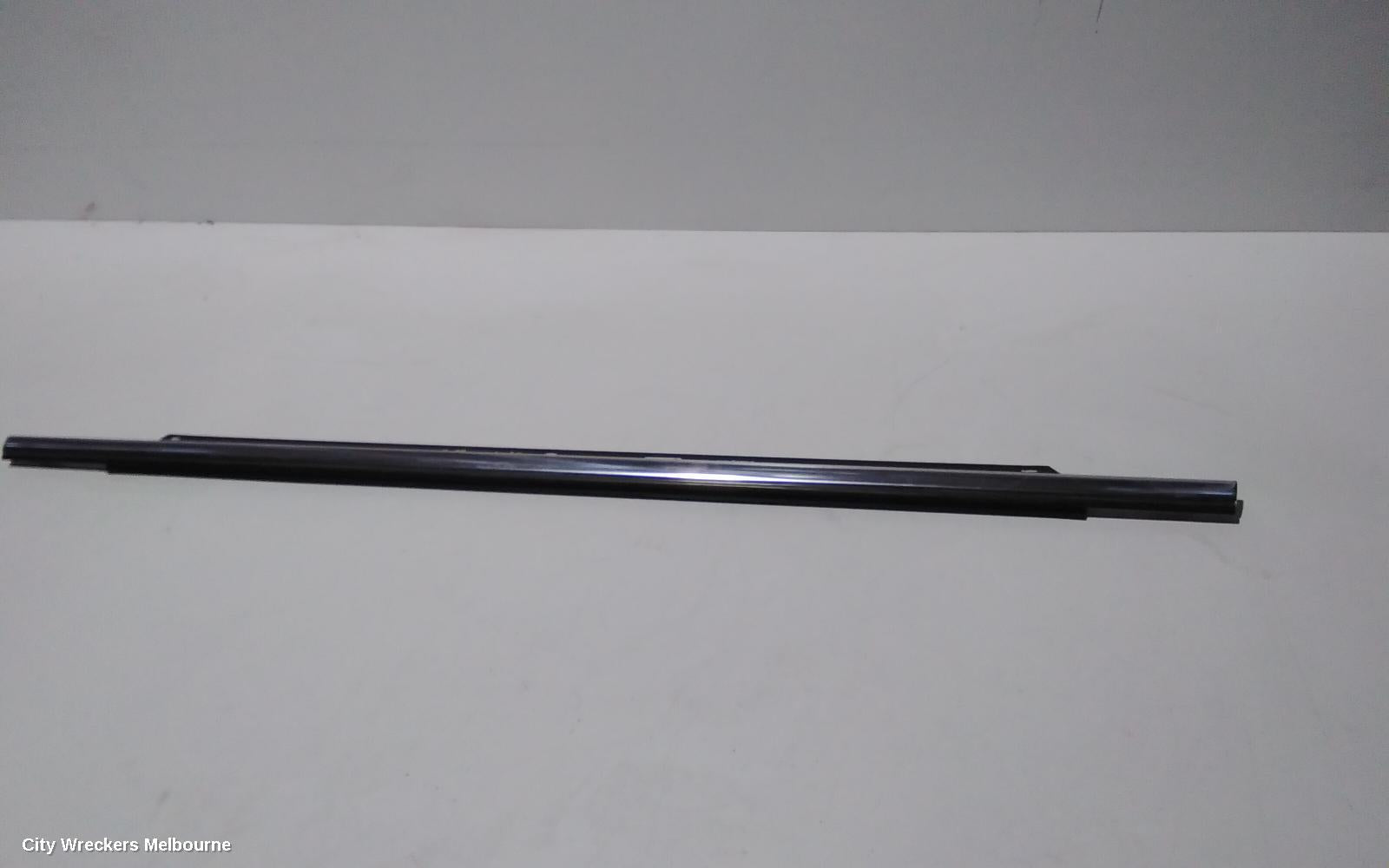 AUDI Q7 DOOR MOULD, LHR CHROME MOULD: 89407, 4L, 09/2006 - 08/2015 - Image 1