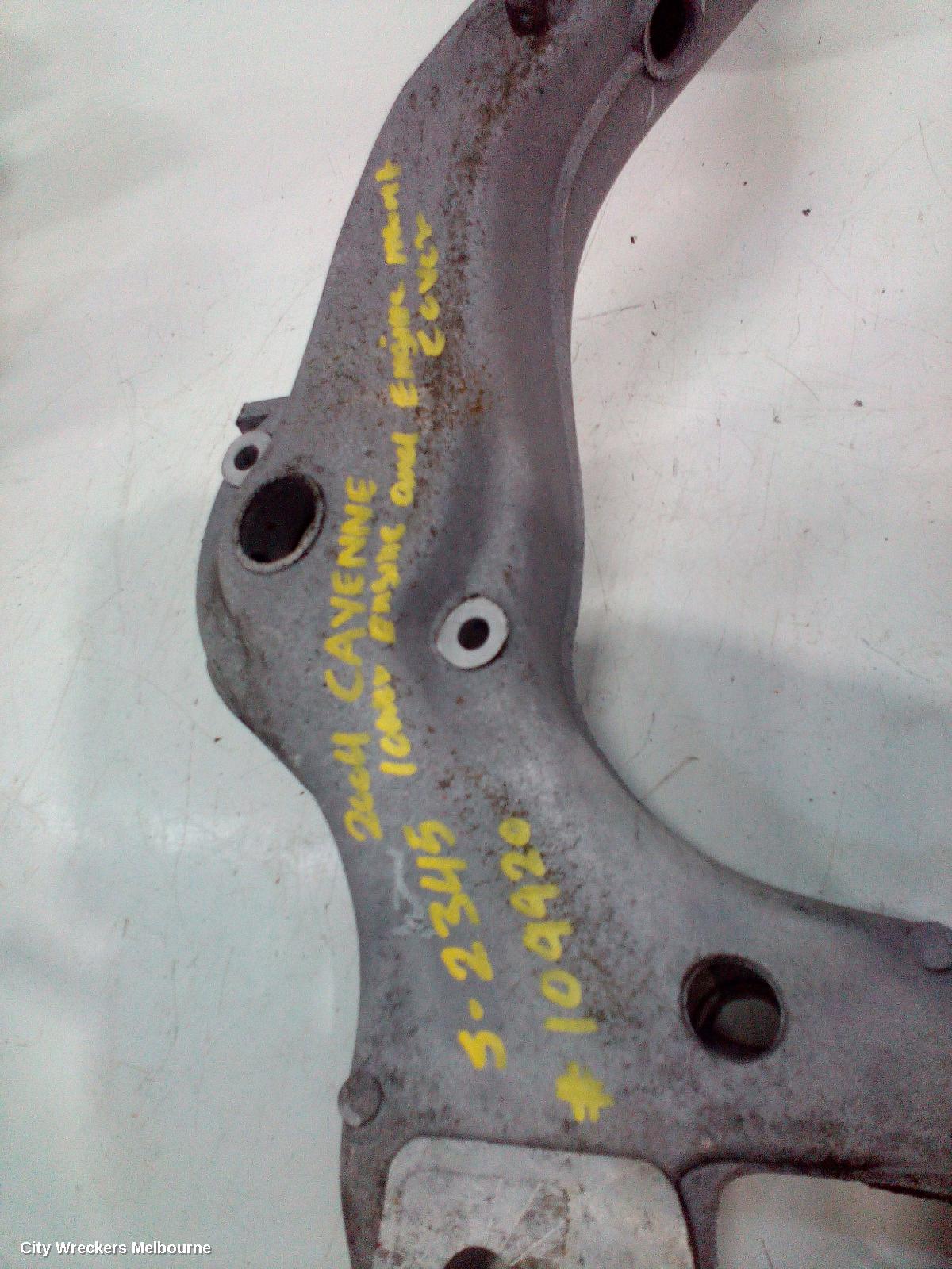 PORSCHE CAYENNE ENGINE COVER, PETROL, 4.5, 9PA, TWIN TURBO, 06/2003 - 12/2006 - Image 2