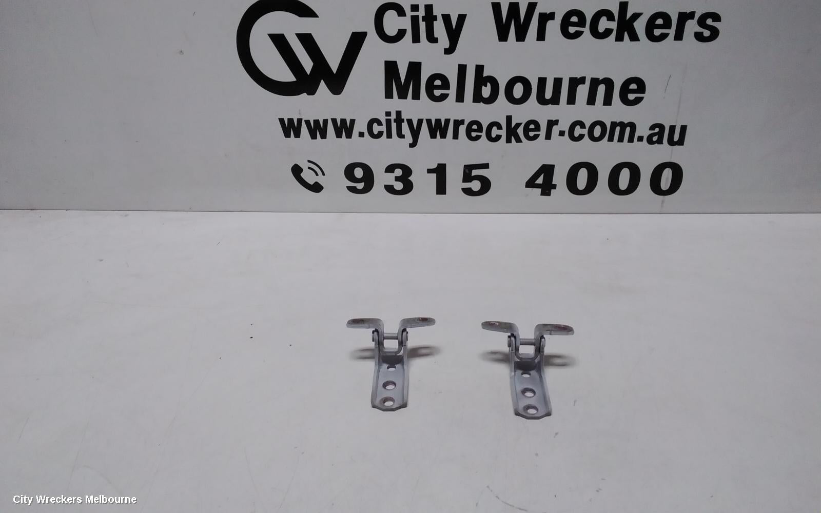 MITSUBISHI PAJERO DOOR HINGE/RUNNER, QE, PAJERO SPORT, 10/2015 ONWARDS - Image 1