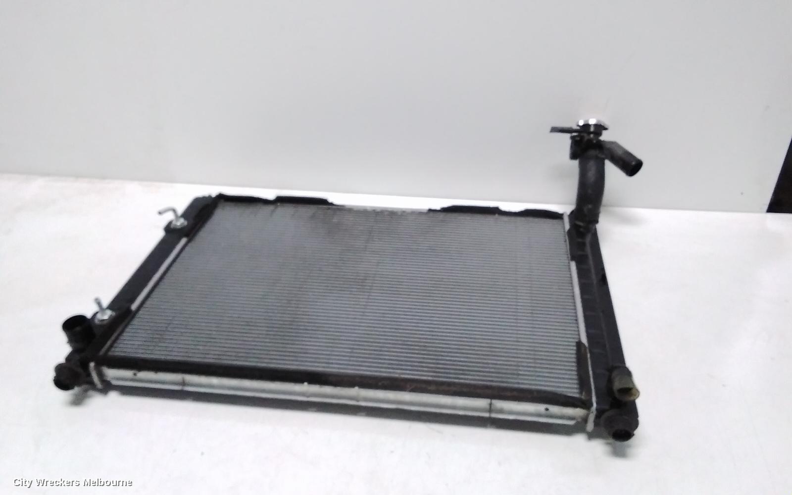 NISSAN MURANO RADIATOR, AUTO, 3.5, VQ35, PETROL, Z51, 12/2008 - 01/2015 - Image 2