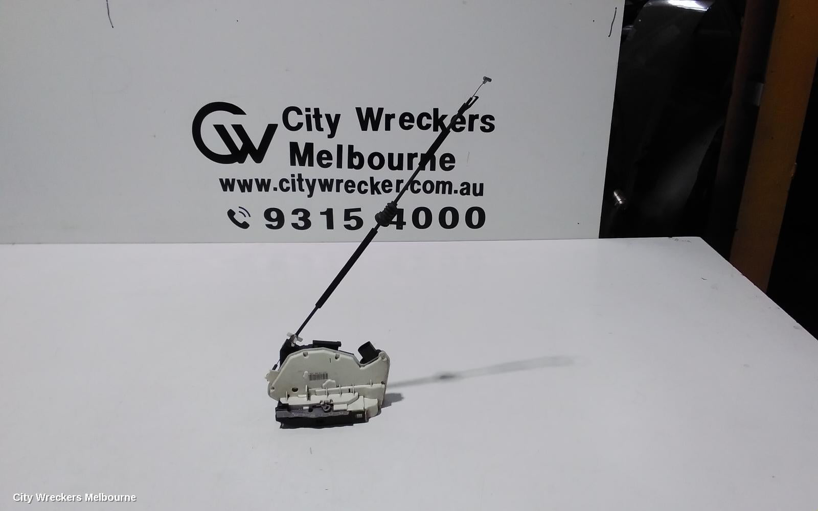 SKODA SUPERB DOOR/BOOT/GATE LOCK, LEFT FRONT DOOR LOCK, 3T, SEDAN/WAGON, P/N 5N2837015C, 03/2009 - 12/2015 - Image 2