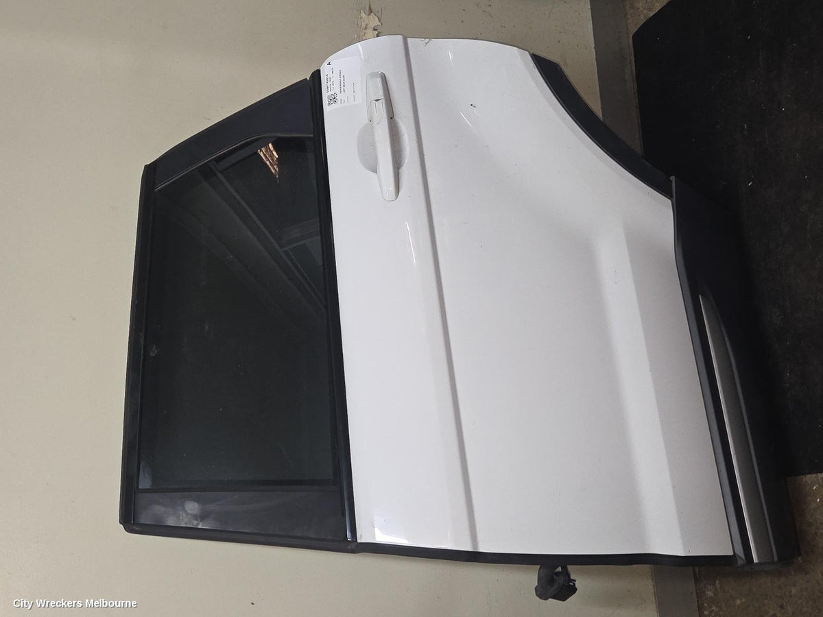 LAND ROVER RANGEROVER EVOQUE LEFT REAR DOOR/SLIDING, L538, 11/2011 - 01/2019 - Image 2