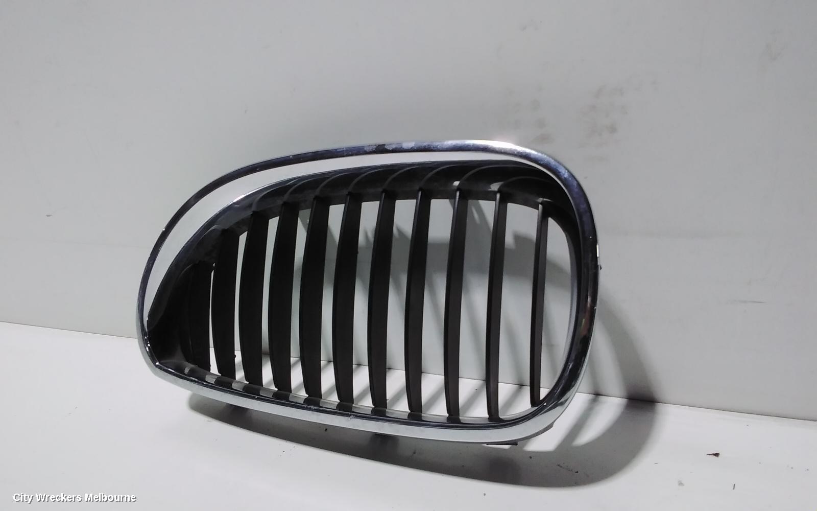 BMW 5 SERIES GRILLE, MAIN GRILLE (LH SIDE), E60, BLACK, 10/2003 - 04/2010 - Image 3