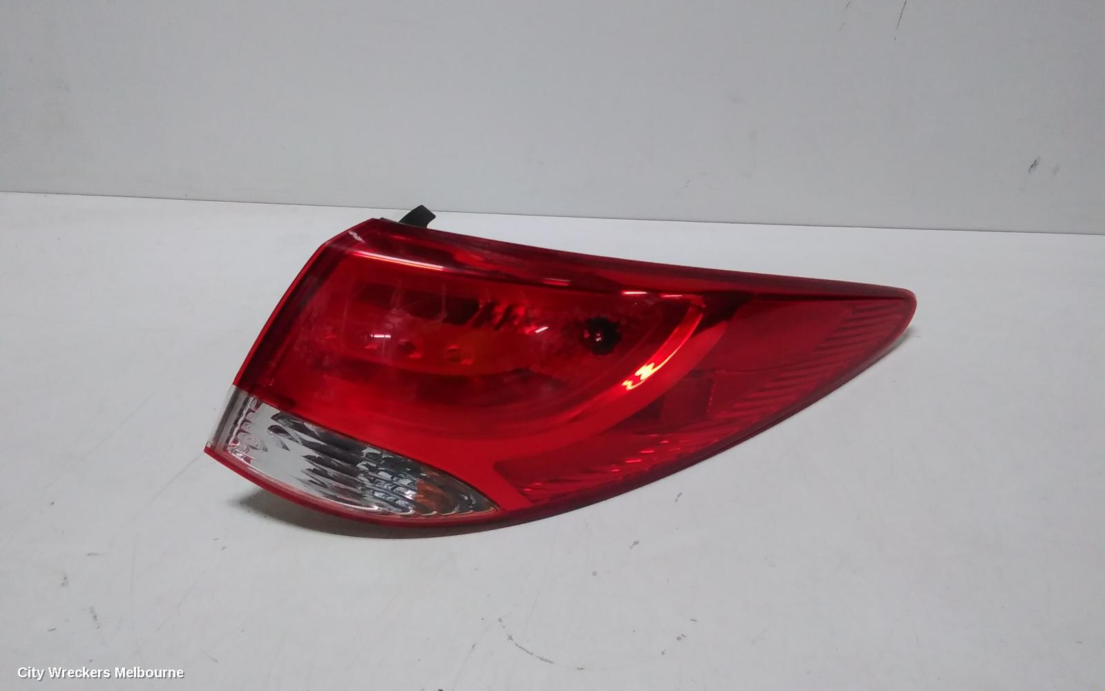 HYUNDAI IX35 RIGHT TAILLIGHT, LM SERIES (VIN KMHJ), IN BODY, 11/2009 - 01/2016 - Image 1