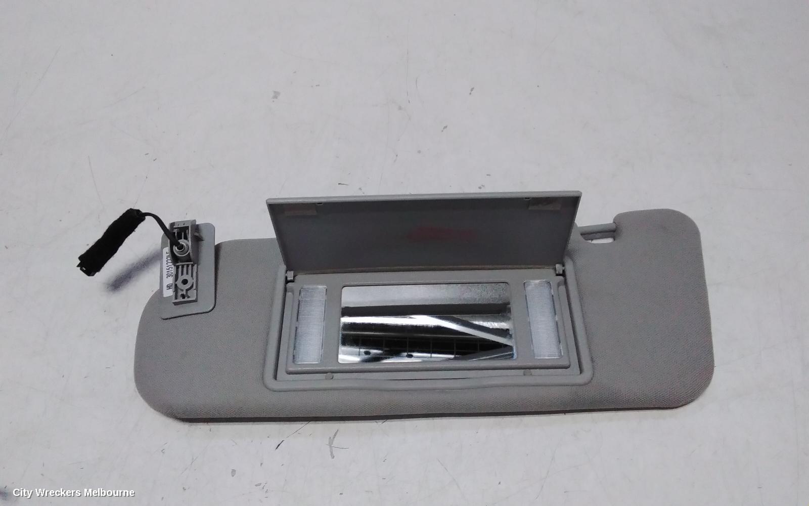 HOLDEN COMMODORE SUNVISOR, VF, LH SIDE, 05/2013 - 12/2017 - Image 2