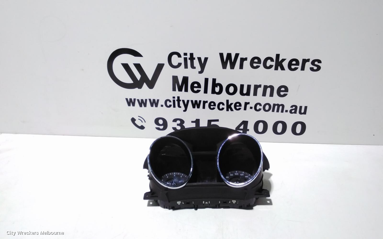 HOLDEN COMMODORE INSTRUMENT CLUSTER, INSTRUMENT CLUSTER, AUTO T/M TYPE, VF, CALAIS/CALAIS-V, 05/2013 - 12/2017 - Image 1