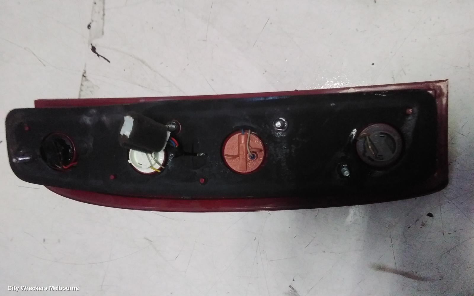 LDV V80 RIGHT TAILLIGHT, IN BODY, HALOGEN TYPE, VAN, 01/2013 - 12/2023 - Image 3