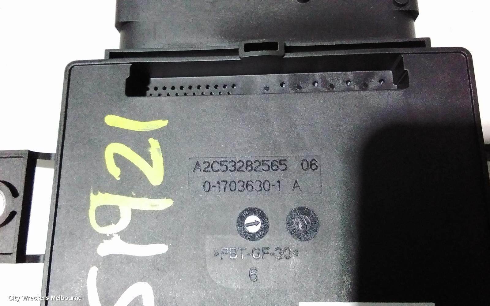 AUDI A5 ECU, GATEWAY CONTROL MODULE, 8F/8T, 10/2007 - 11/2016 - Image 3