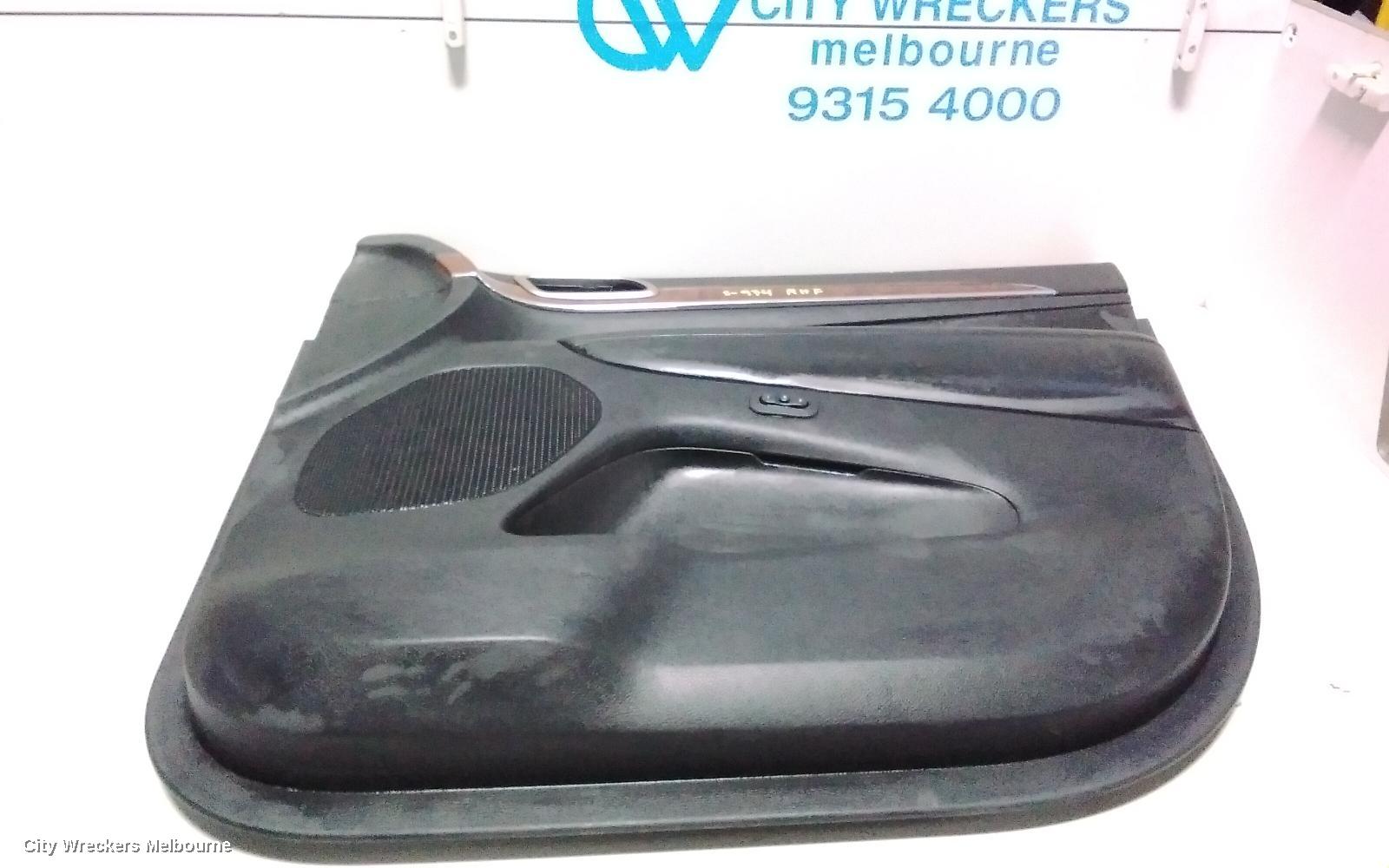 JEEP GRANDCHEROKEE DOOR TRIM, RH FRONT, WK, LEATHER, 10/2010 ONWARDS - Image 1