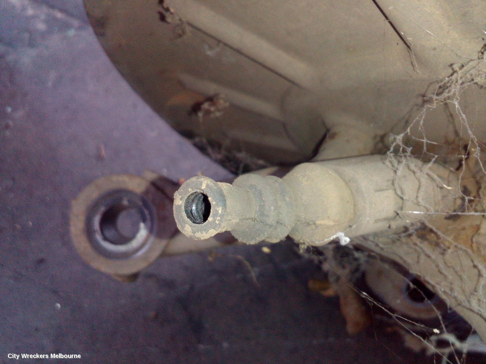 SKODA YETI LEFT FRONT HUB ASSEMBLY, 5L, ABS TYPE, 09/2011 - 12/2017 - Image 3