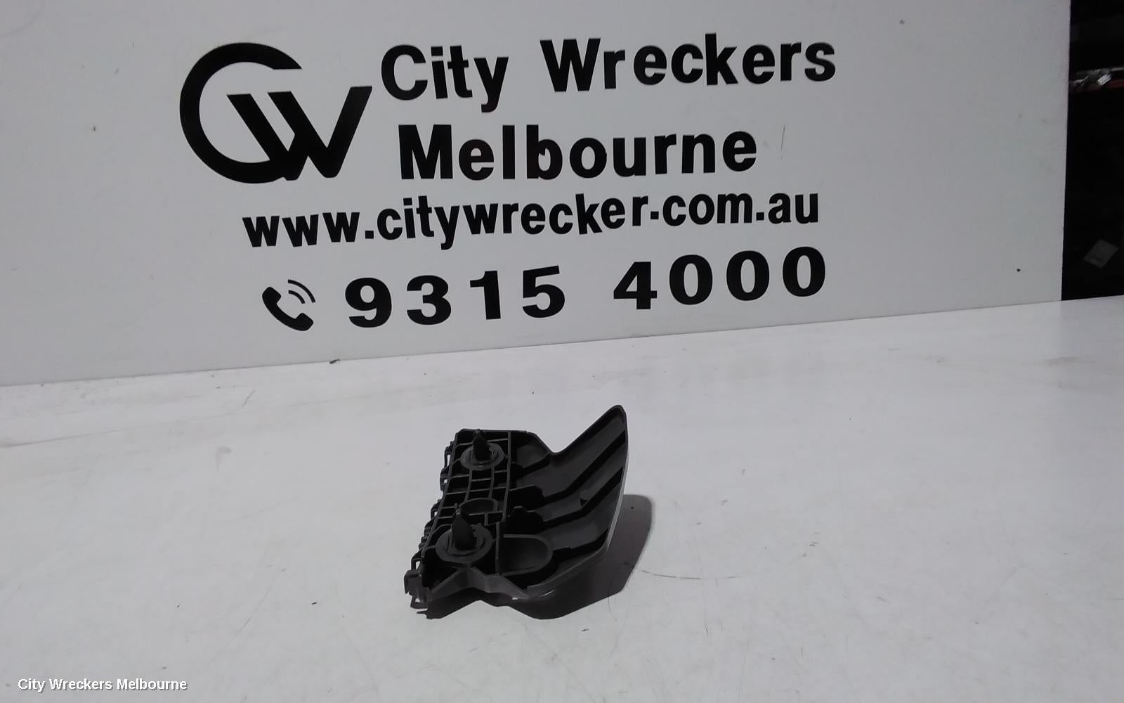 TOYOTA TARAGO, XR50, 03/2006 - 06/2020, BAR SLIDER RHF: 101413 - Image 2