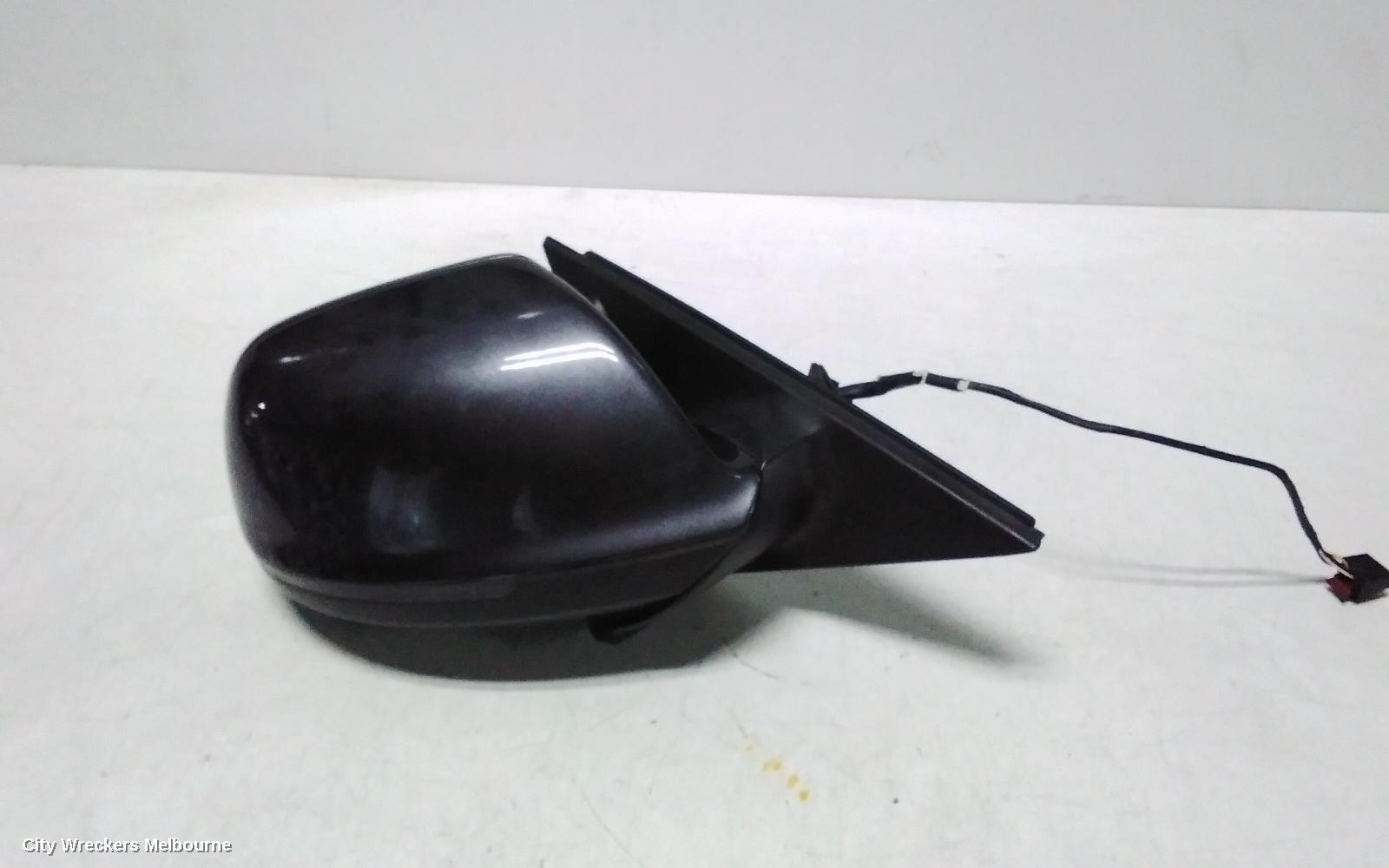 AUDI Q5 RIGHT DOOR MIRROR, 8R, MANUAL FOLD, NON LANE CHANGE ASSIST TYPE (6XC/7Y0 1PLUG, 7 WIRE), 03/2009 - 11/2014 - Image 1