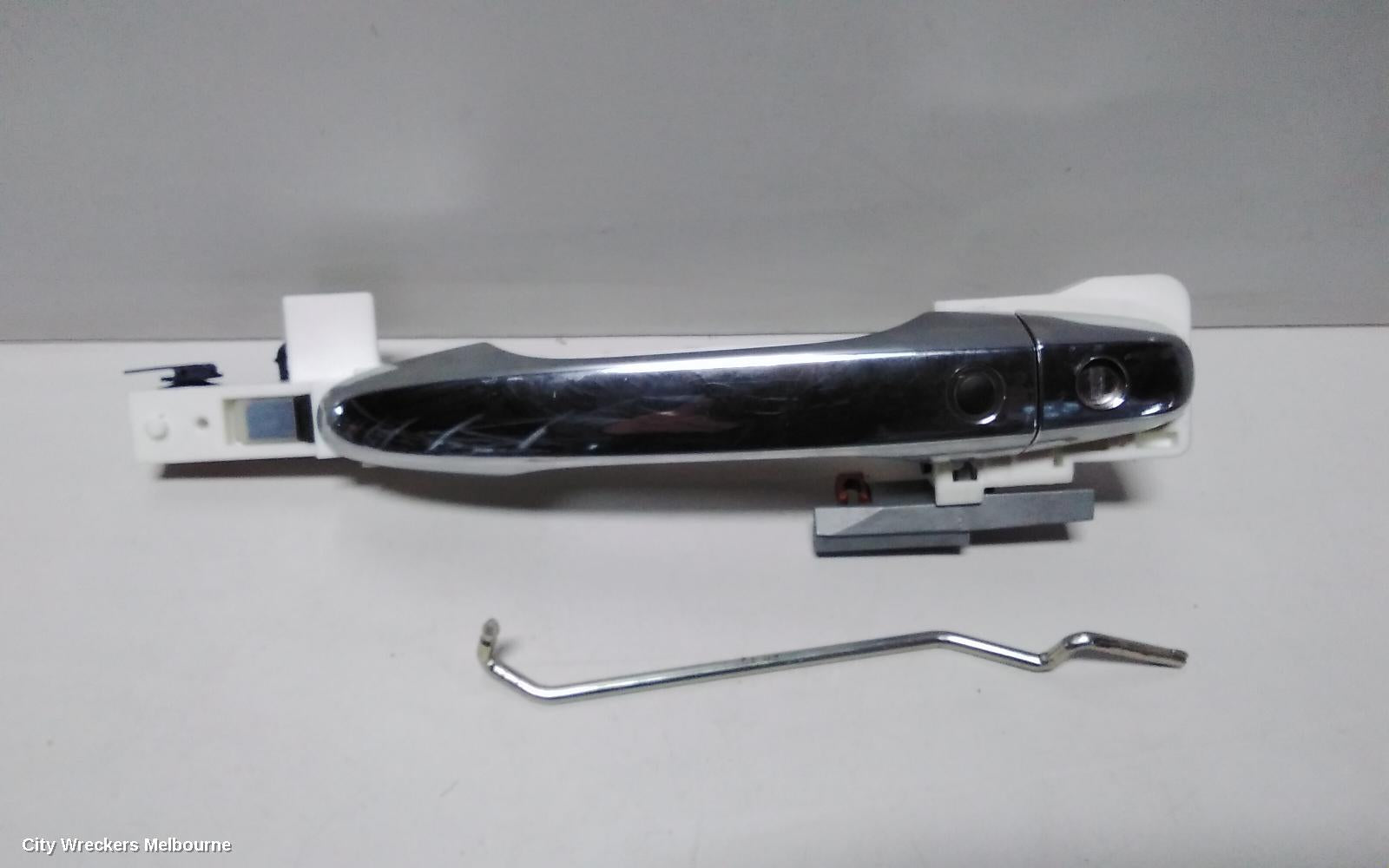 HONDA CIVIC DOOR HANDLE, 9TH GEN 02/2012 - 05/2016 - Image 2