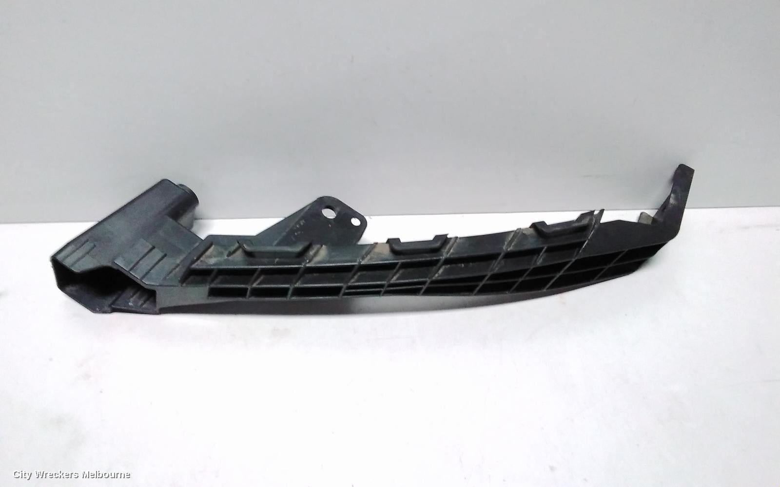 HONDA ODYSSEY, RC1, 02/2014 - 03/2022, LH HEAD LIGHT BRAKET : 69241 - Image 2