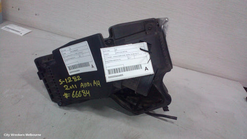 AUDI A4 AIR CLEANER/BOX, AIR CLEANER, B8 8K, 2.0, DIESEL, 02/2008 - 09/2015 - Image 1